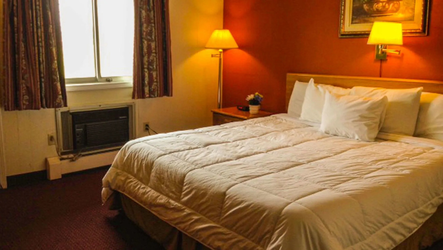 Rodeway Inn Manchester I-90
