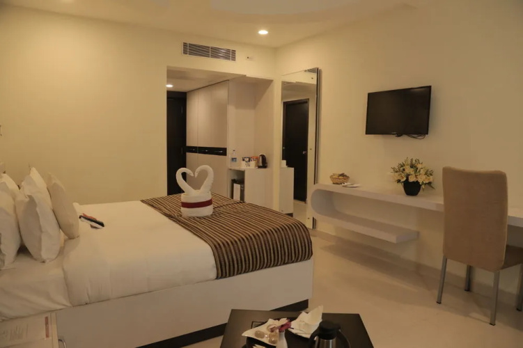 OYO 1050 Hotel Aksharadha