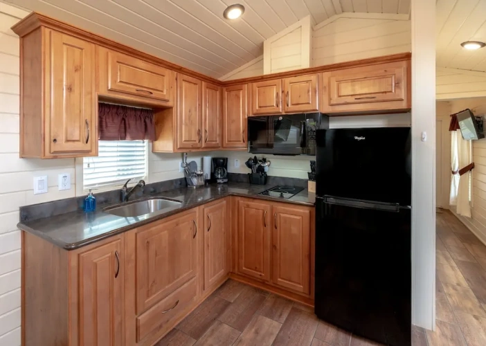 2 Bedrooms Cottage