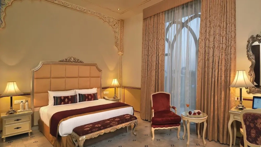 Premier room