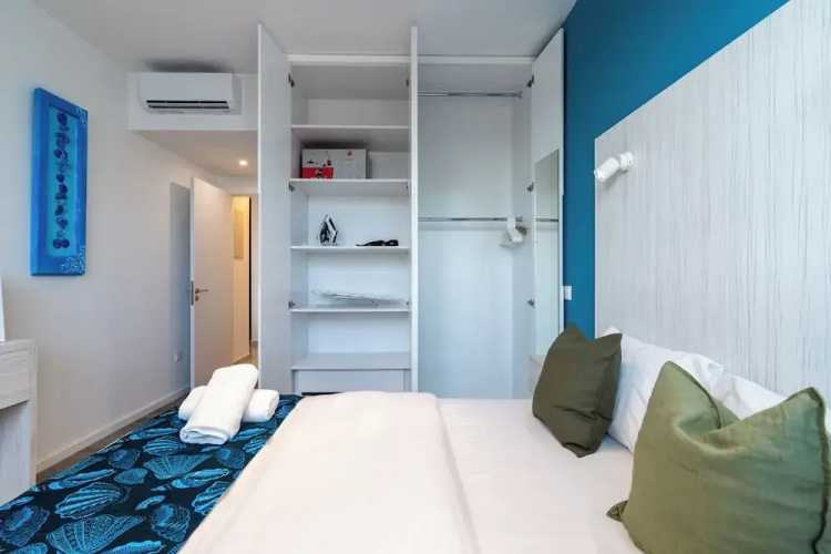 Beachcomber 2-BR Apartment in Larnaca