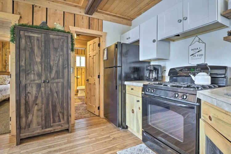 3 Bedrooms Cottage
