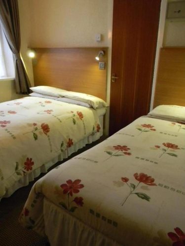 Dora Hotel