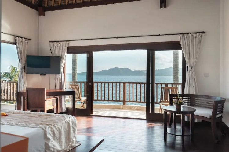 5 Bedrooms Luxury Villa with ocean view