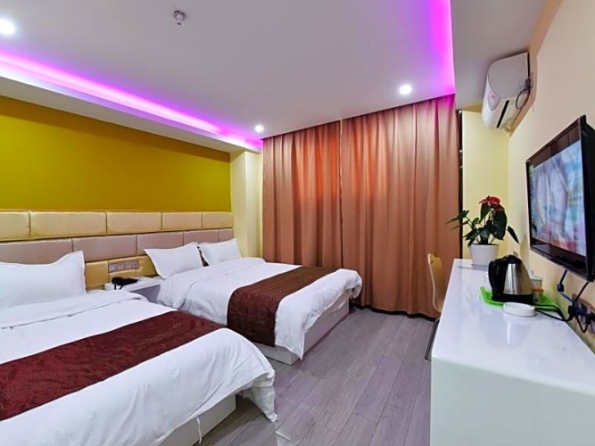 Premier Twin room