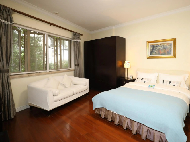 Ladoll Service Apartment