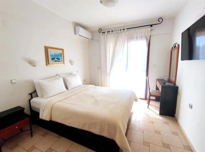 Standard Double room with pool view