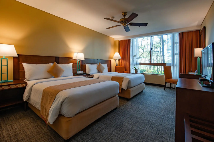 The Forest Lodge at Camp John HayOver view