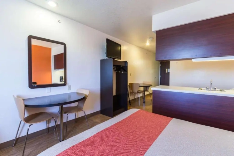Deluxe Double Suite