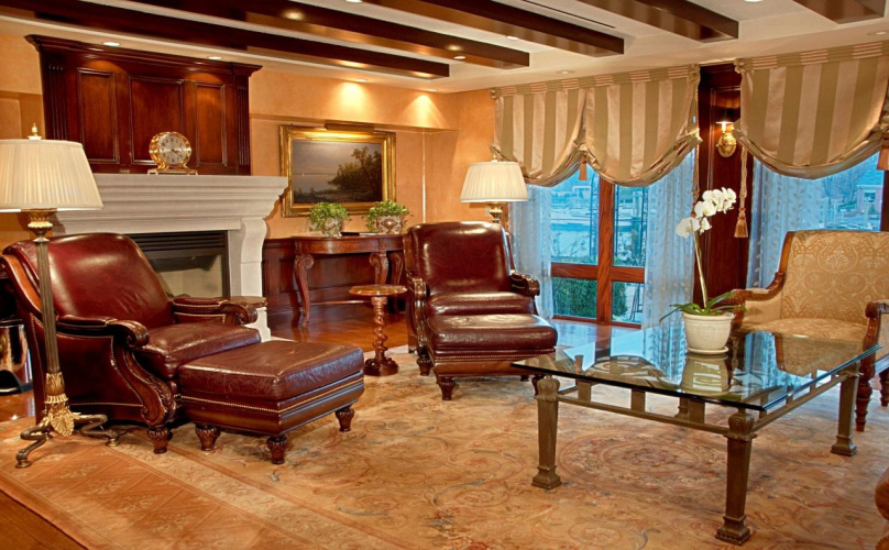 Delamar Greenwich Harbor