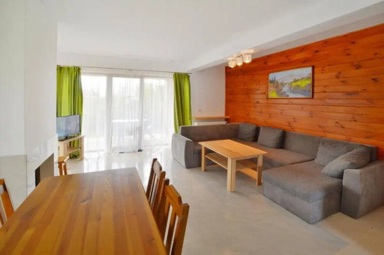 Holiday Home With a Private Garden