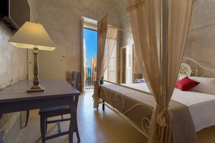 Deluxe Double room with sea view
