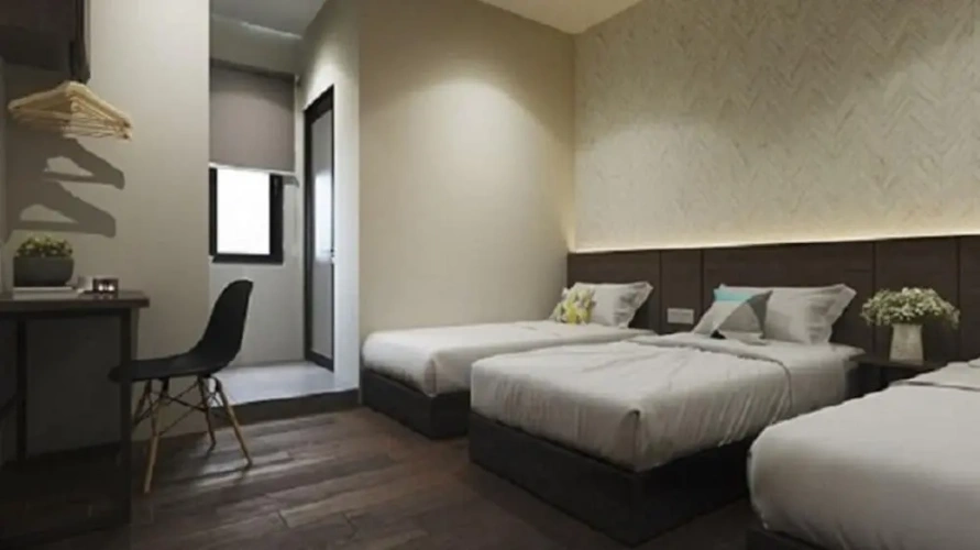 Standard Triple room