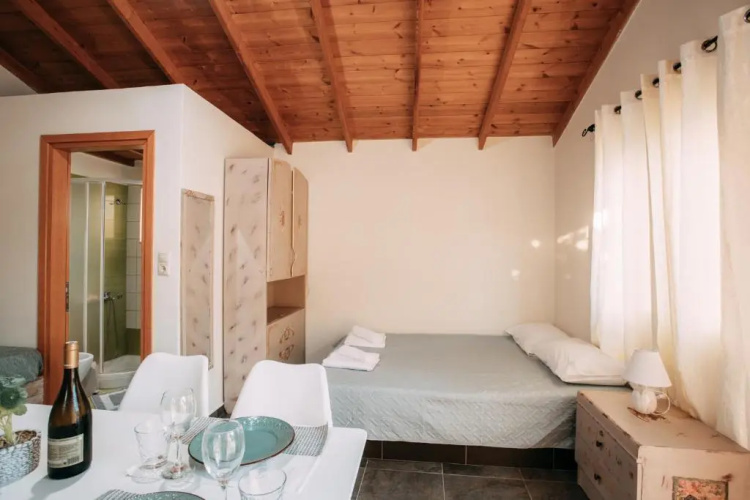 Elenis Spiti