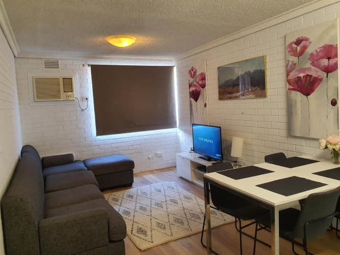 2 Bedrooms Quadruple Apartment