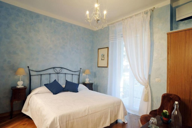 Standard Double room with balcony and with garden view