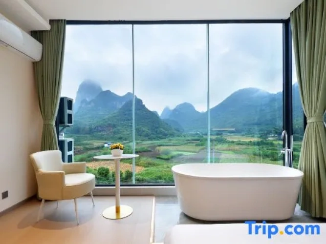 Standard Double room with view