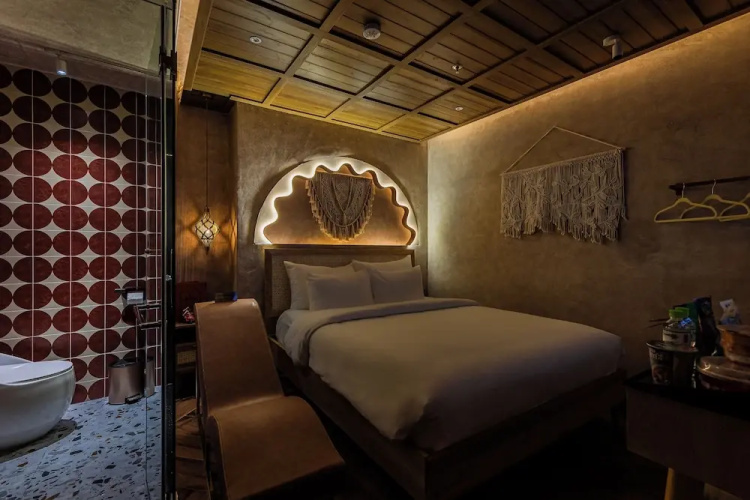 PYNT Hotel 2