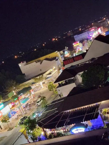 Van Nhi Hotel