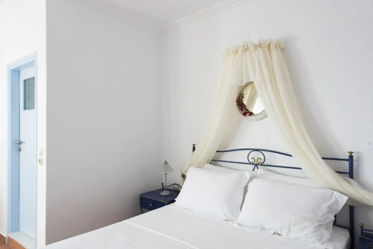Kastro Suites