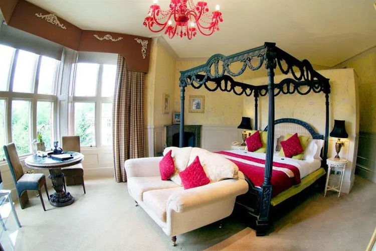 The Castle Hotel