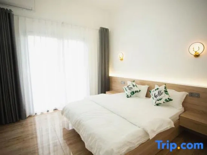 Superior Family Suite with garden view