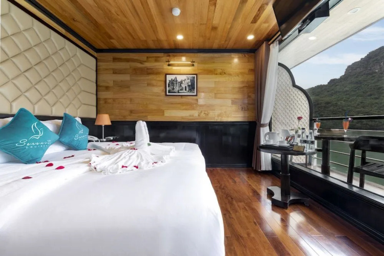 Halong Serenity Cruise