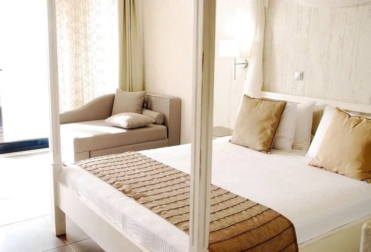 Deluxe Suite with balcony