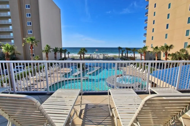 Standard room with balcony