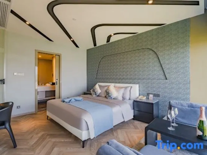 Double Suite with lake view