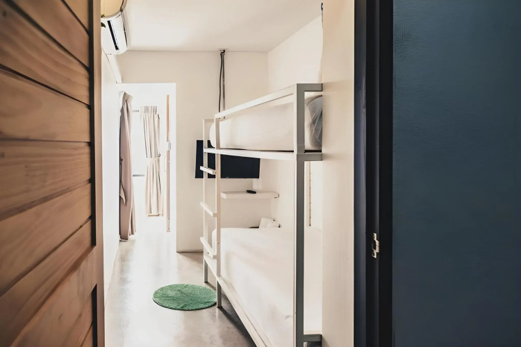 Journey Hostel Suratthani