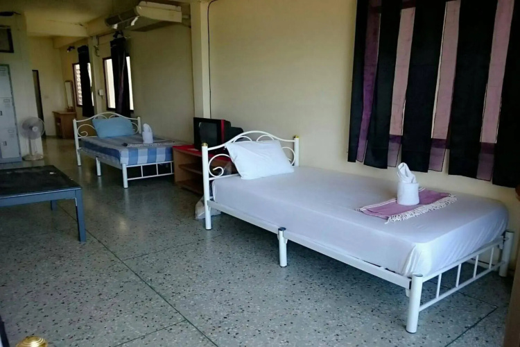 Beachspot Hostel & Restaurant - Adults Only