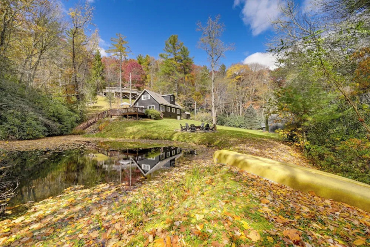 Enchanting Highlands Cottage w/ Pond & Waterfall