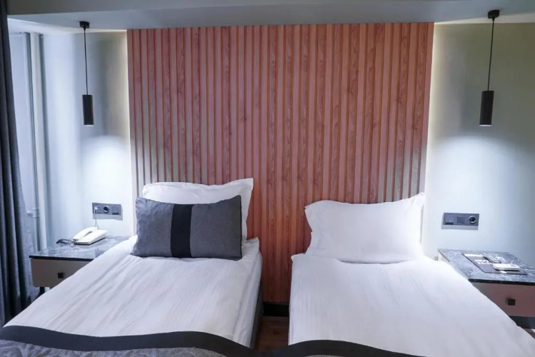 Polek Hotel
