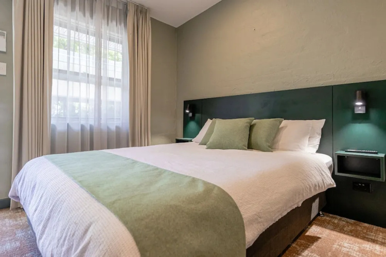 Everton Park Hotel