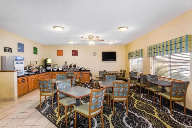 Comfort Inn