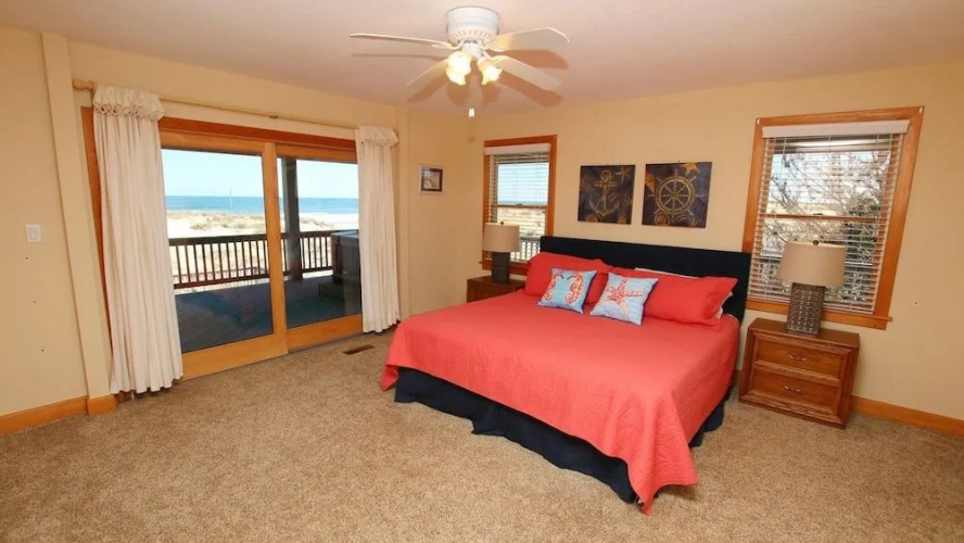 Beauty & The Beach - 5 Br Home