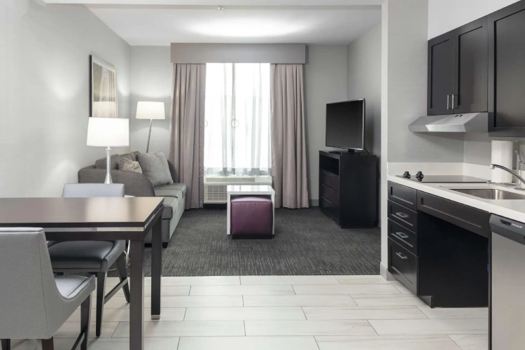 Quadruple Suite