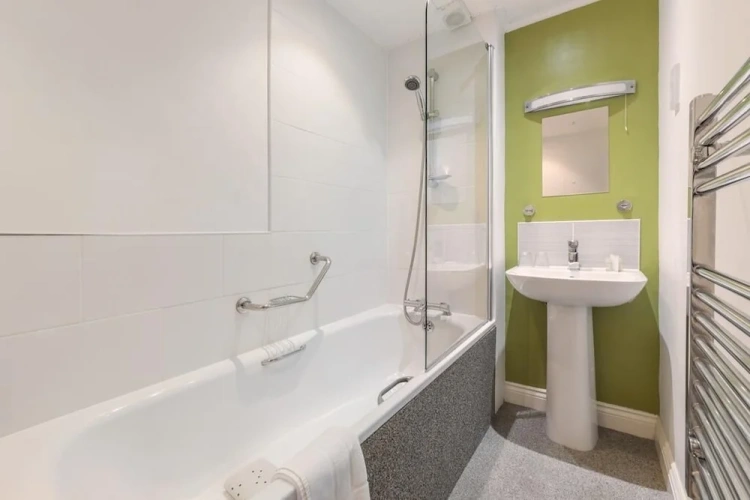 1 Bedroom Deluxe Double Apartment