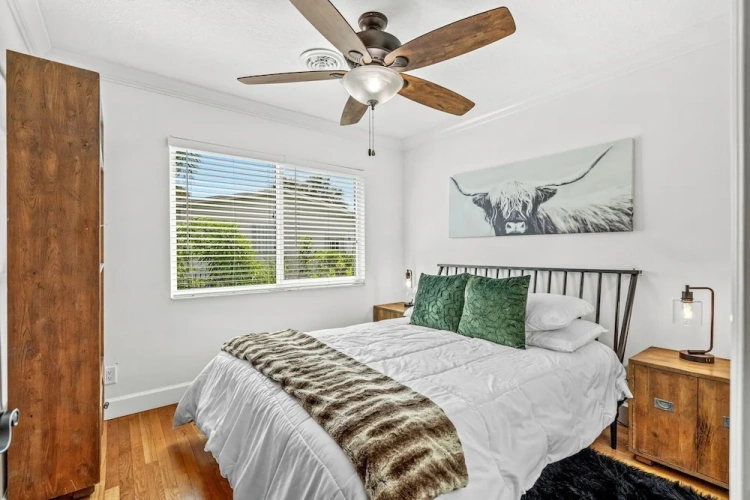 4 Bedrooms Cottage
