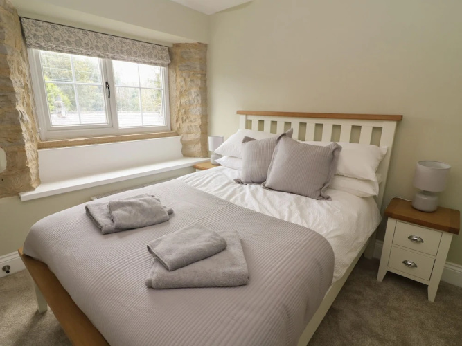 5 Bank Cottage