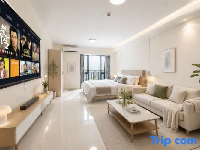 Standard Double room with city view