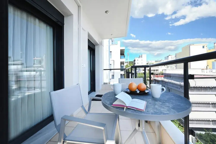 Icon Apartments