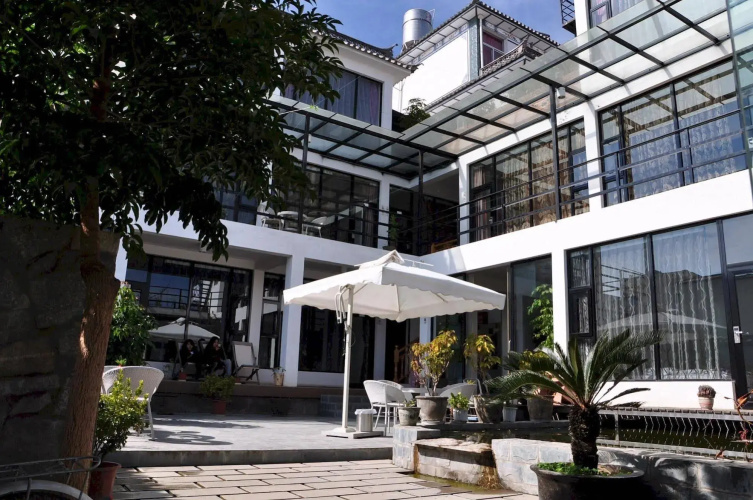 Dali Tianbo Inn
