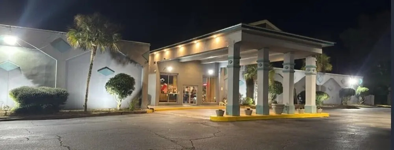 La Casa Inn Albany Near Tifton Us 82 - Albany, GA