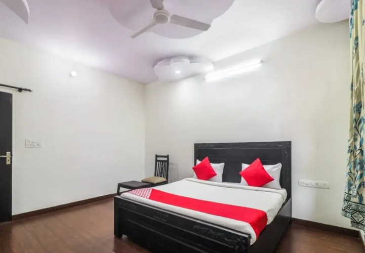 Raj Villa By OYO Rooms