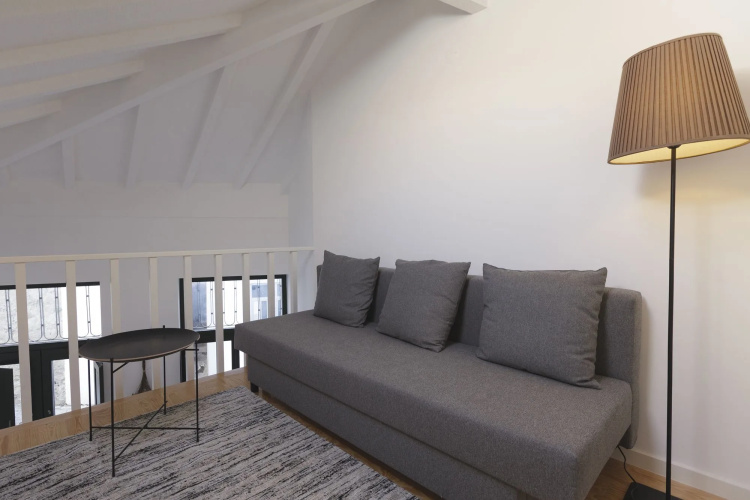 Oporto Invite - River View