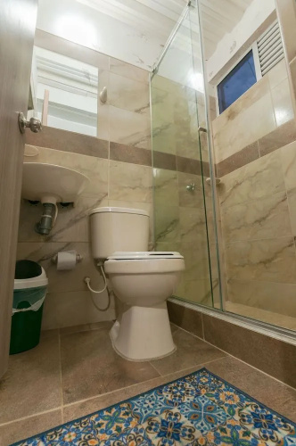Nirvana , Casa de Huespedes