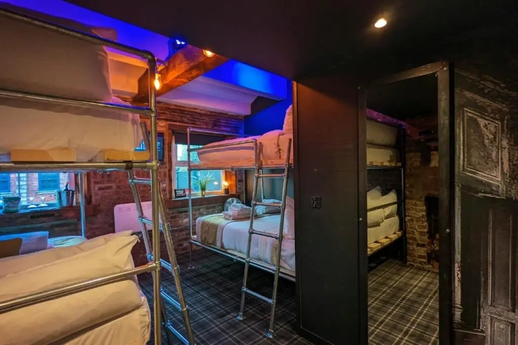 Deluxe Double room with city view