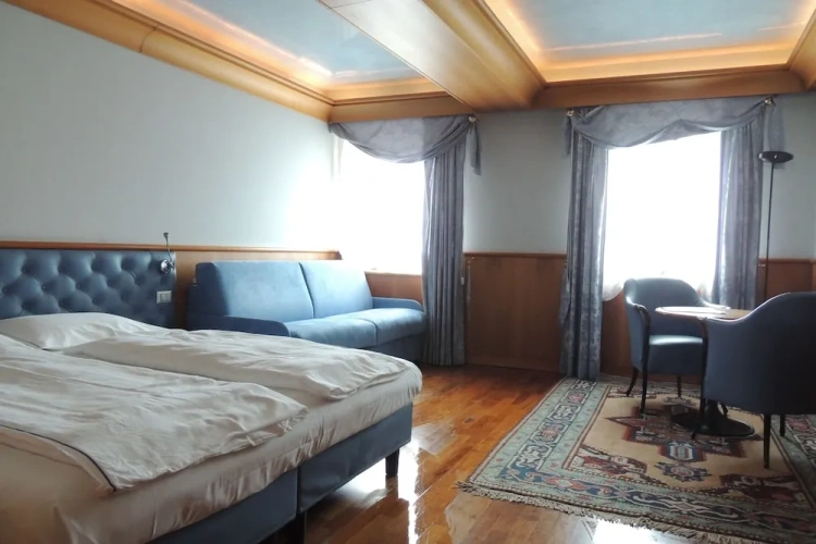 Superior Double room with balcony and with lake view